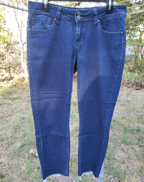 RAMPAGE, Size: 11, Style: Chloe|Curvy, Dark Denim - Picture 1 of 8